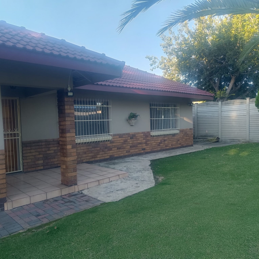 4 Bedroom Property for Sale in Sasolburg Ext 5 Free State